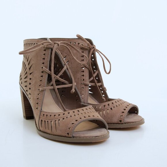 Vince Camuto Tarita Leather Cutout Open Toe Sandals Tan Women Size 7.5 Wide - Picture 14 of 16